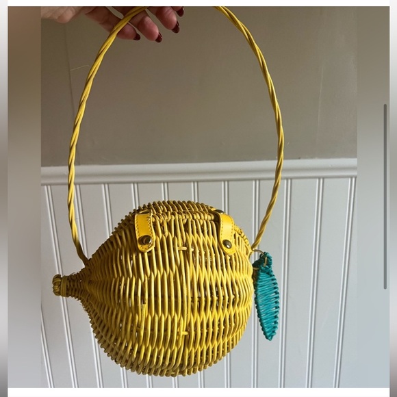 Revolve LPA Wicker Lemon bag - Picture 3 of 3